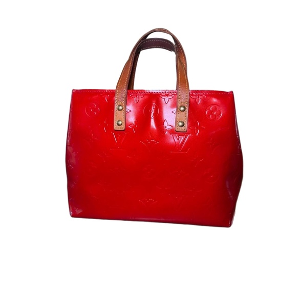 Louis Vuitton Handbags - Louis Vuitton Reade PM Red Vernis Handbag